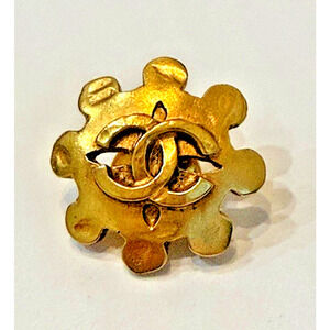 Chanel Gold-Tone Camellia Flower Vintage Pin Brooch (formerly an Earring) COA
